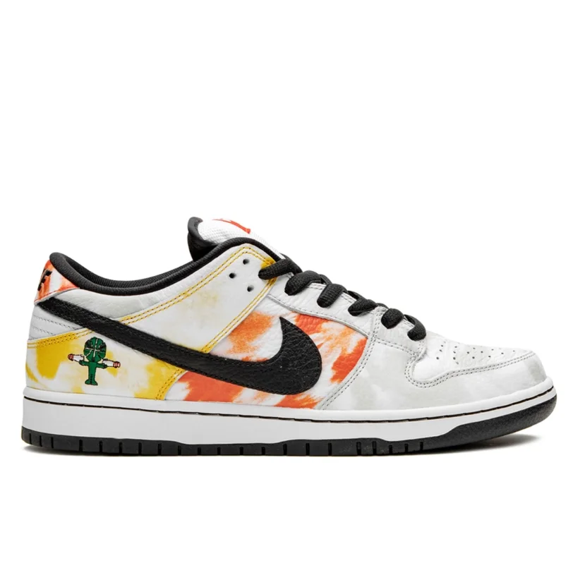 nike-sb-dunk-low-tie-dye-raygun-white-bq6832-101-001